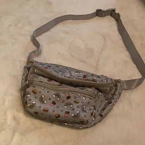 Fanny pack,multicolored